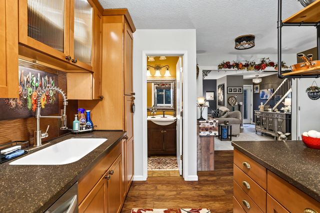13769 Heather Hills Drive, Burnsville, MN 55337