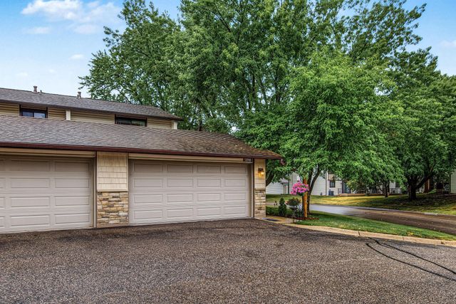 13769 Heather Hills Drive, Burnsville, MN 55337