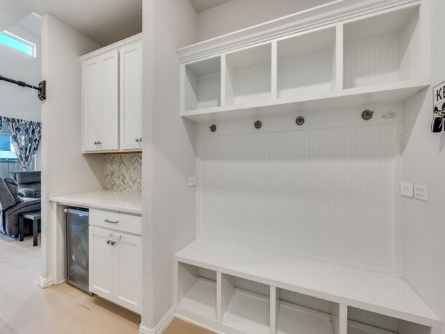 2094 Creekbluff Circle, Lewisville, TX 75010