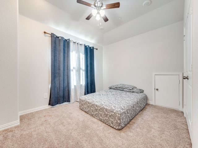 2094 Creekbluff Circle, Lewisville, TX 75010