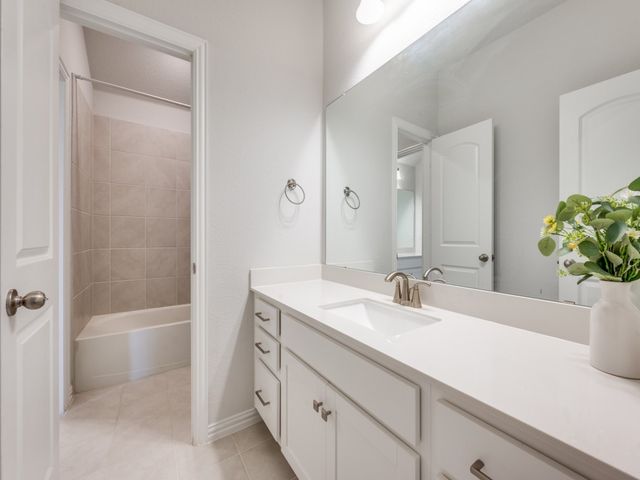 2094 Creekbluff Circle, Lewisville, TX 75010
