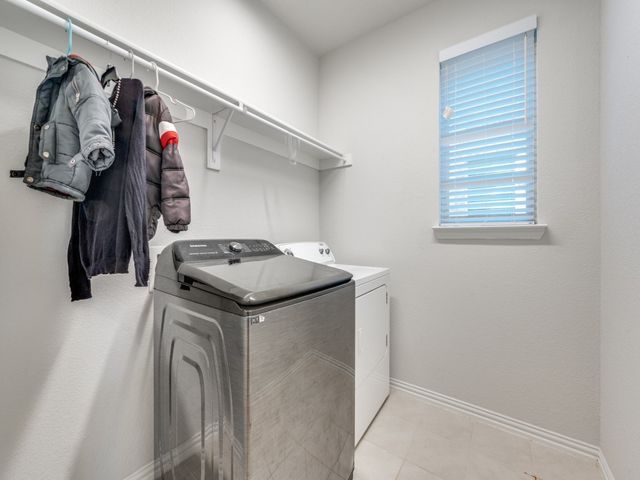 2094 Creekbluff Circle, Lewisville, TX 75010