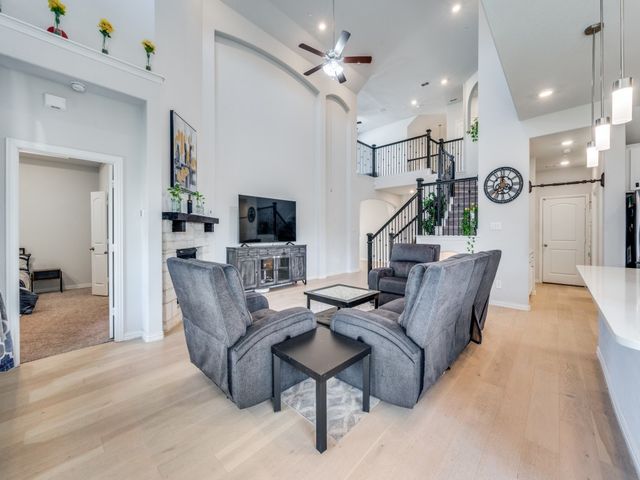 2094 Creekbluff Circle, Lewisville, TX 75010