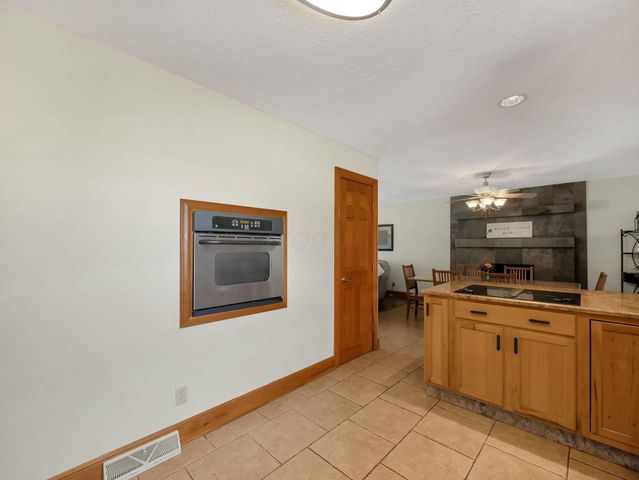 3412 Creek Road, Sunbury, OH 43074