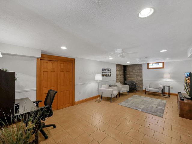 3412 Creek Road, Sunbury, OH 43074