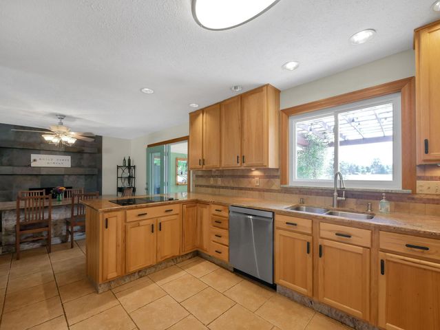 3412 Creek Road, Sunbury, OH 43074