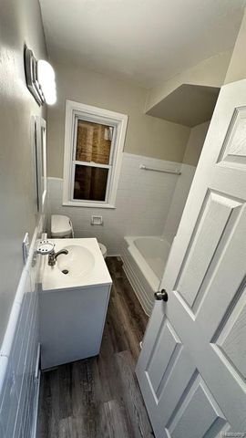 19339 Mansfield Street, Detroit, MI 48235