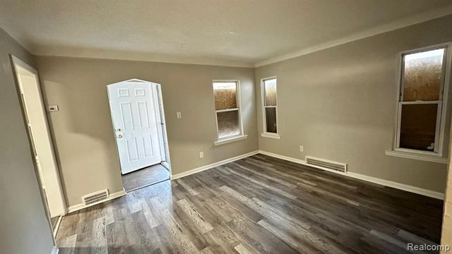 19339 Mansfield Street, Detroit, MI 48235