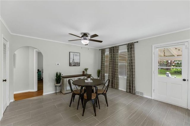 607 S Elm Street, Louisburg, KS 66053