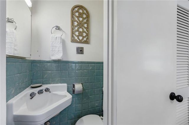 607 S Elm Street, Louisburg, KS 66053