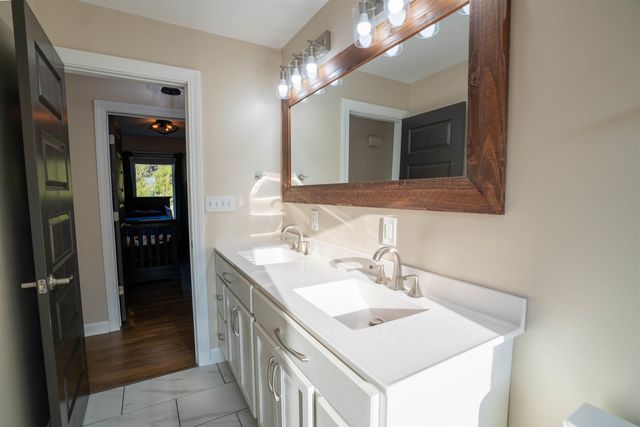 2804 Sunny Lane, Cedar Falls, IA 50613