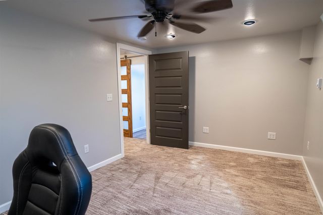 2804 Sunny Lane, Cedar Falls, IA 50613