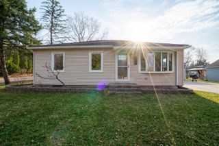 2804 Sunny Lane, Cedar Falls, IA 50613