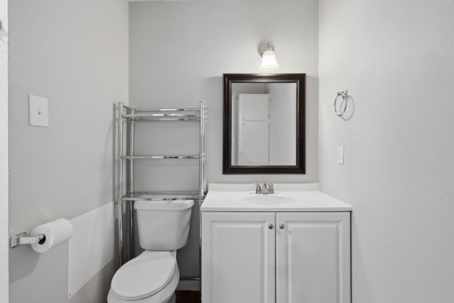 1403 Airline Drive A, College Station, TX 77845