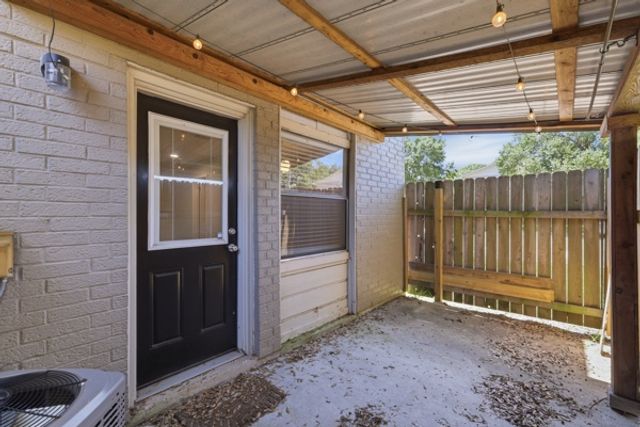 1403 Airline Drive A, College Station, TX 77845