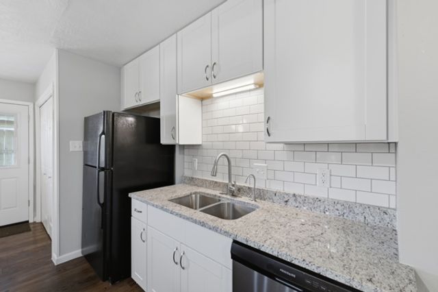 1403 Airline Drive A, College Station, TX 77845