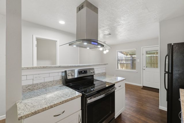 1403 Airline Drive A, College Station, TX 77845