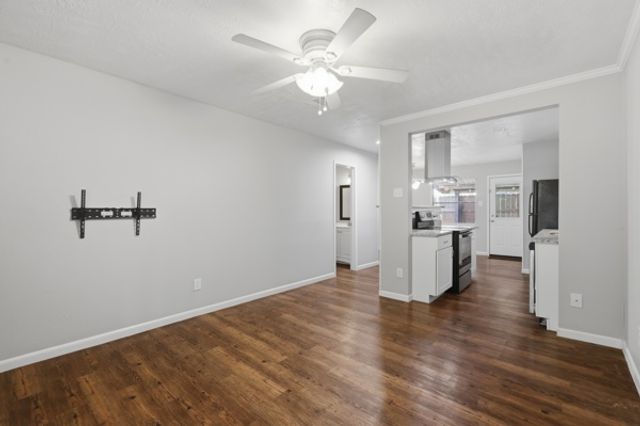1403 Airline Drive A, College Station, TX 77845
