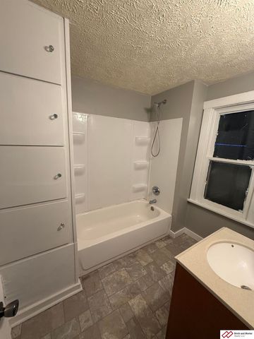 1419 Grant Street, Beatrice, NE 68310