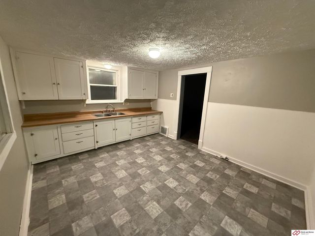 1419 Grant Street, Beatrice, NE 68310