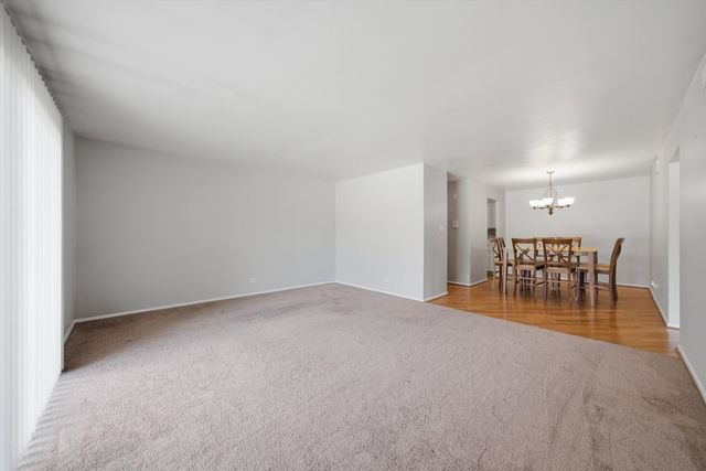 12720 CARRIAGE Lane F1, Crestwood, IL 60418