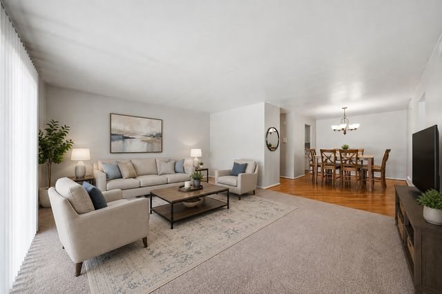 12720 CARRIAGE Lane F1, Crestwood, IL 60418