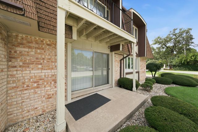 12720 CARRIAGE Lane F1, Crestwood, IL 60418