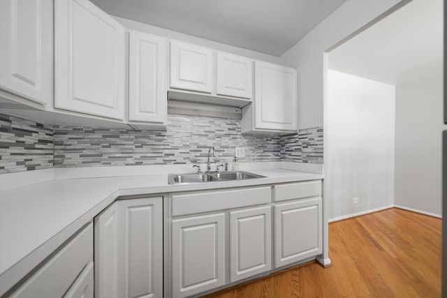 12720 CARRIAGE Lane F1, Crestwood, IL 60418