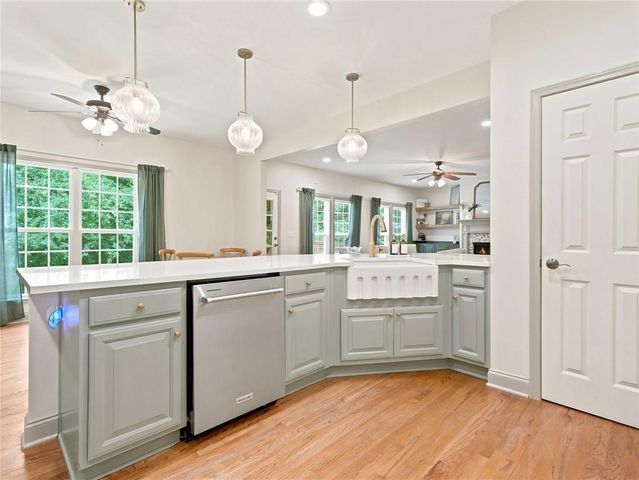 1038 Boxwood Lane, Canton, GA 30114