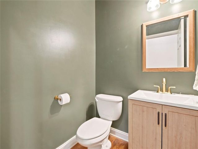1038 Boxwood Lane, Canton, GA 30114