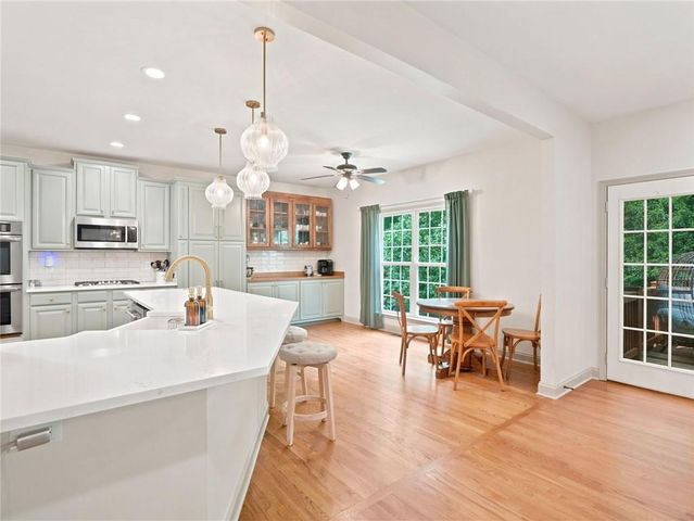 1038 Boxwood Lane, Canton, GA 30114