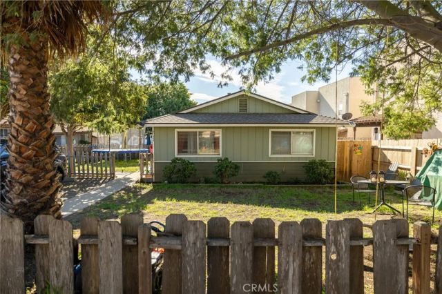 2120 Paso Robles Street, Oceano, CA 93445