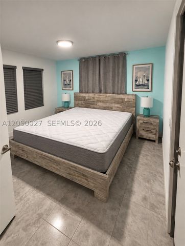 2020 Washington St 3, Hollywood, FL 33020