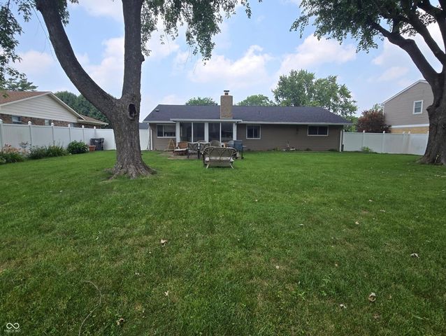8221 Orchid Lane, Indianapolis, IN 46219