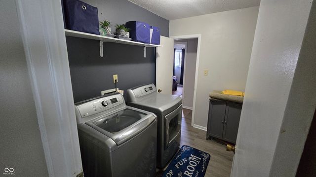 8221 Orchid Lane, Indianapolis, IN 46219