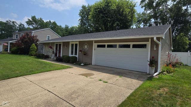 8221 Orchid Lane, Indianapolis, IN 46219