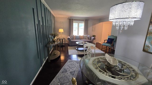 8221 Orchid Lane, Indianapolis, IN 46219