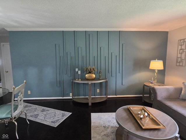 8221 Orchid Lane, Indianapolis, IN 46219