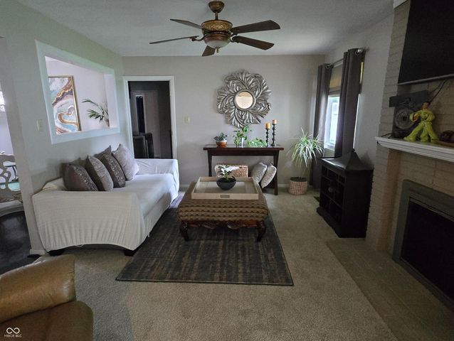 8221 Orchid Lane, Indianapolis, IN 46219