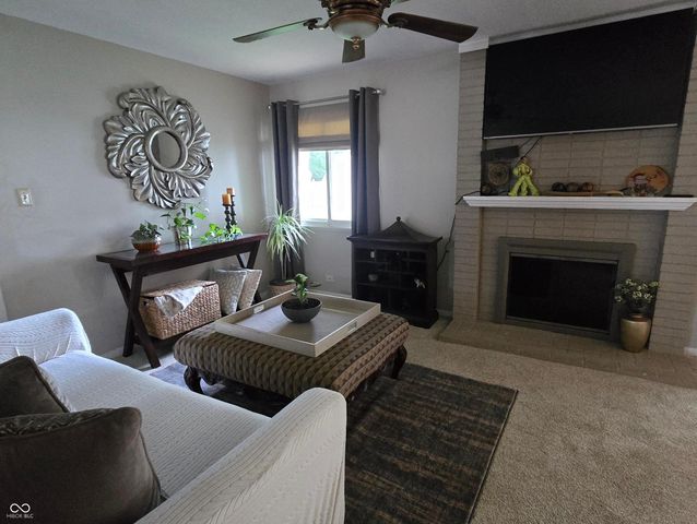 8221 Orchid Lane, Indianapolis, IN 46219