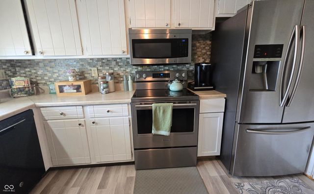 8221 Orchid Lane, Indianapolis, IN 46219