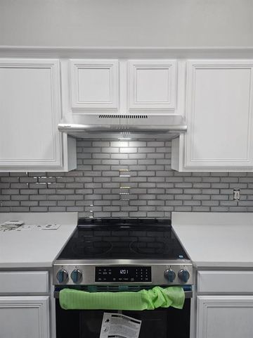 10934 VERSAILLES BOULEVARD, Clermont, FL 34711