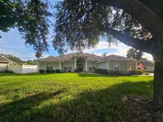 10934 VERSAILLES BOULEVARD, Clermont, FL 34711