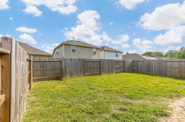 2007 Ballesteros Street, Crosby, TX 77532