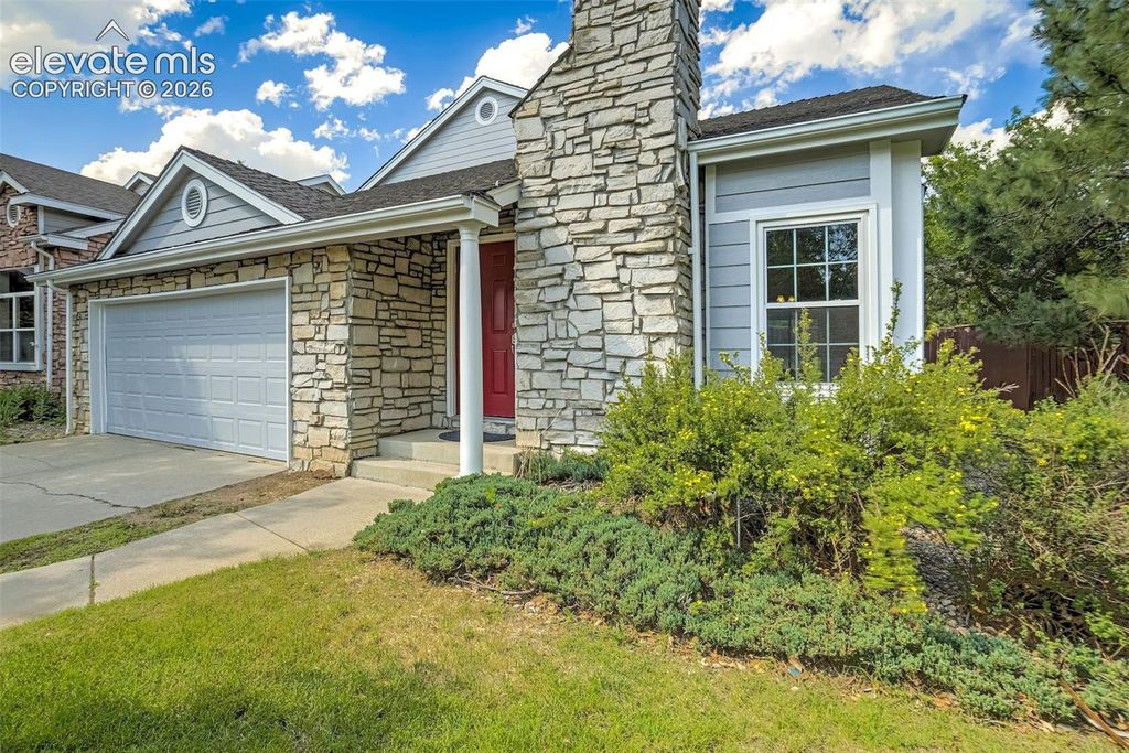 904 Dancing Horse Drive, Colorado Springs, CO 80919 — photo 2