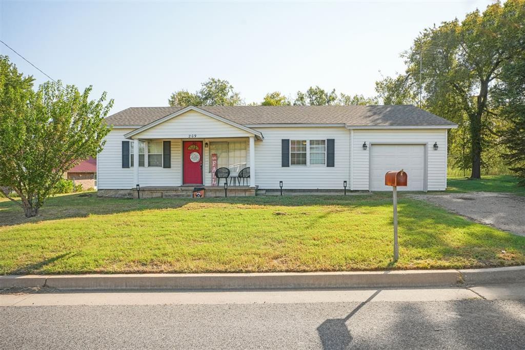 209 S DAWSON Road, Meeker, OK 74855