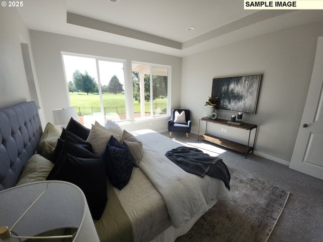 717 Magnolia Ave, Woodburn, OR 97071