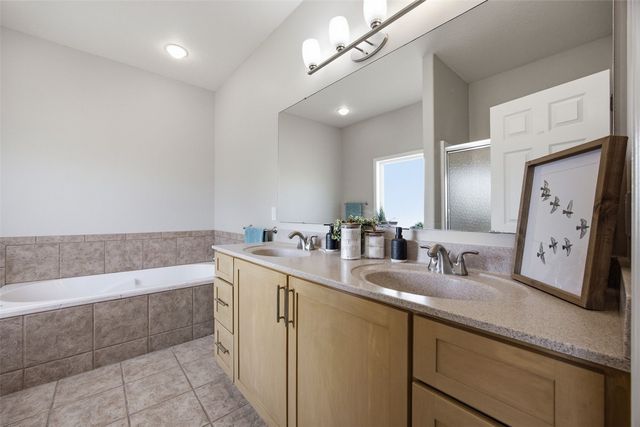 3406 Kearney Lane, Iowa City, IA 52246