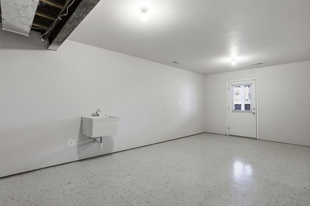3406 Kearney Lane, Iowa City, IA 52246