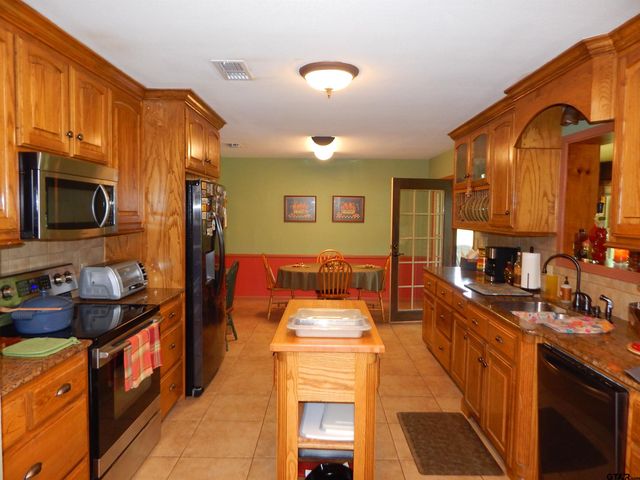 3035 ARROWWOOD RD., Gilmer, TX 75644